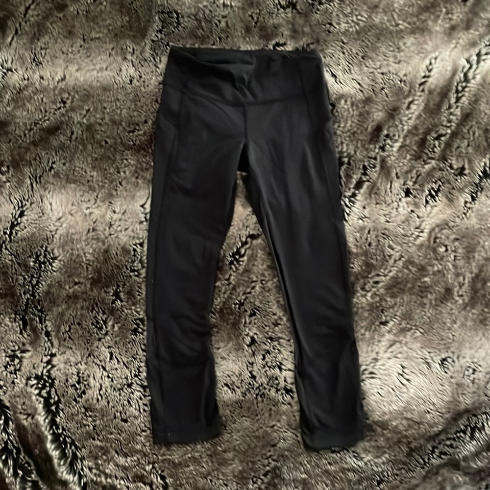 Cropped pace rival lulu leggings